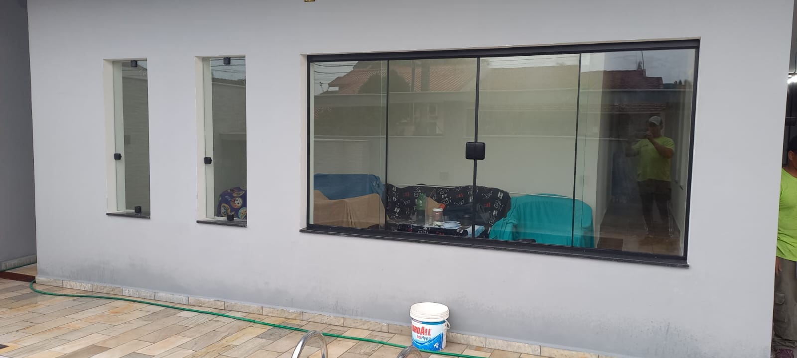 janela de vidro temperado